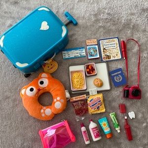 Our Generation 18” doll travel luggage set